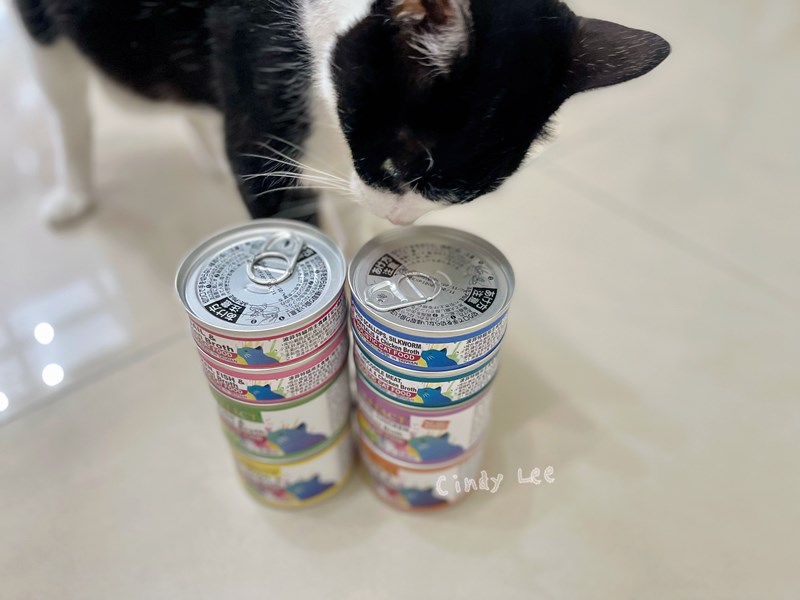 女人知己試用大隊,口碑行銷,部落客行銷,PURRFACT 波菲特貓用主食罐,主食罐,PURRFACT波菲特,貓主食罐,貓罐,PURRFACT波菲特貓用主食罐,魚肉蔓越莓主食罐,鮮嫩雞主食罐,鹿肉雞肉主食罐,牛肉鵪鶉貓主食罐,干貝蠶蛹配方,鱷魚肉白木耳配方,雞肉魚肉配方,安心鶉配方,評價,體驗,適口性佳,心得,成貓適用,高齡貓適用,質地是慕絲狀